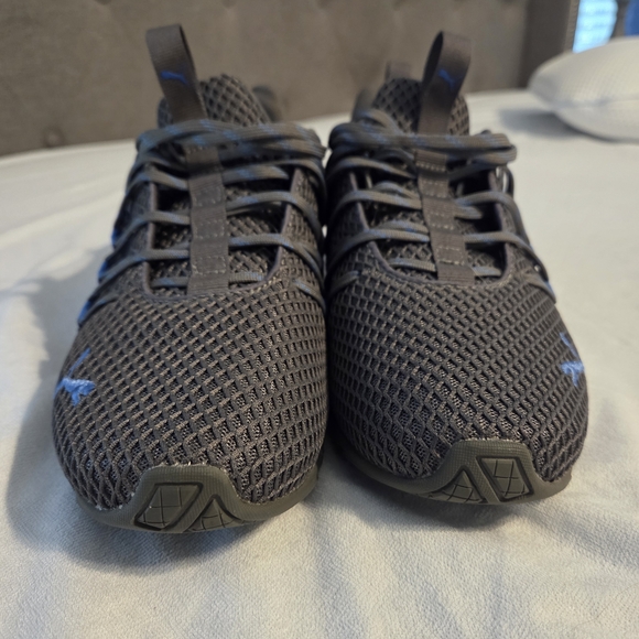 Puma Men's Gray and Blue Athletic Shoes - Picture 4 of 7